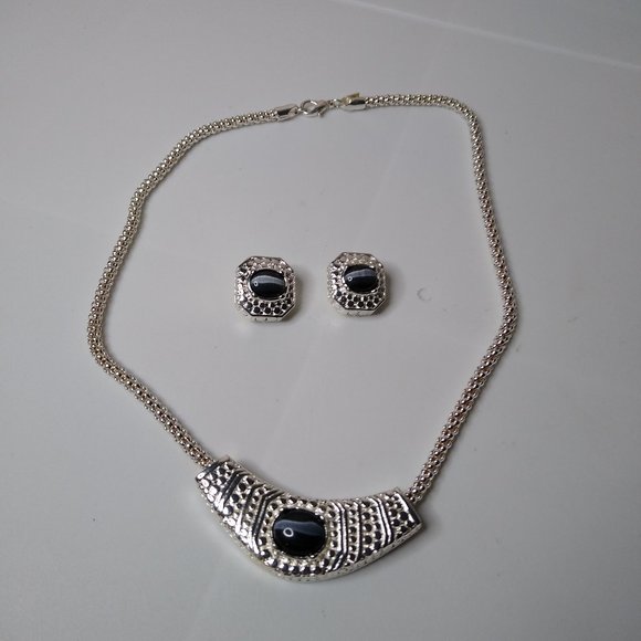 Vintage Roman Brand Metal And Glass Necklace And Clip On Earring Set - Picture 1 of 15